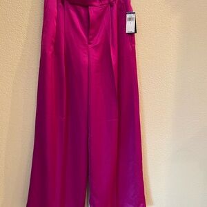 NWT.  Size 8 Ralph Lauren wide leg pants.